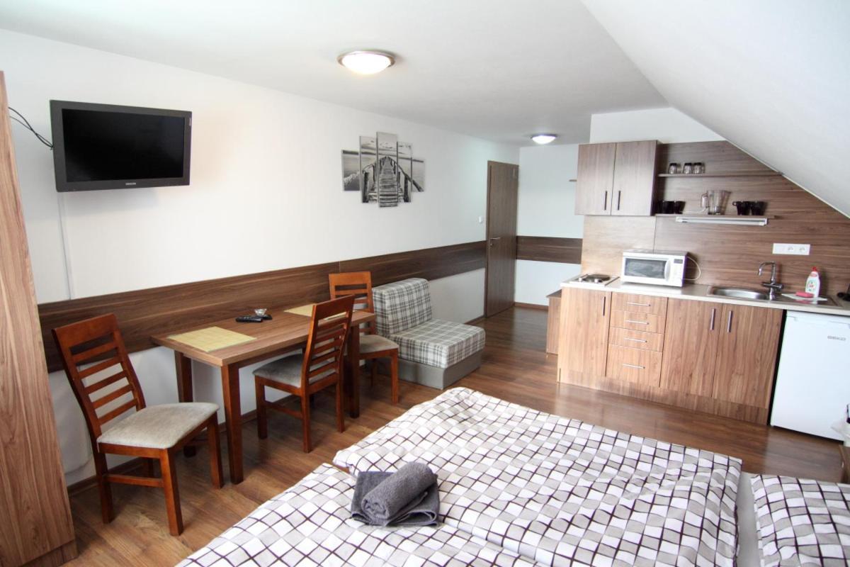 Apartmanovy Dom Stela Bešeňová Eksteriør billede