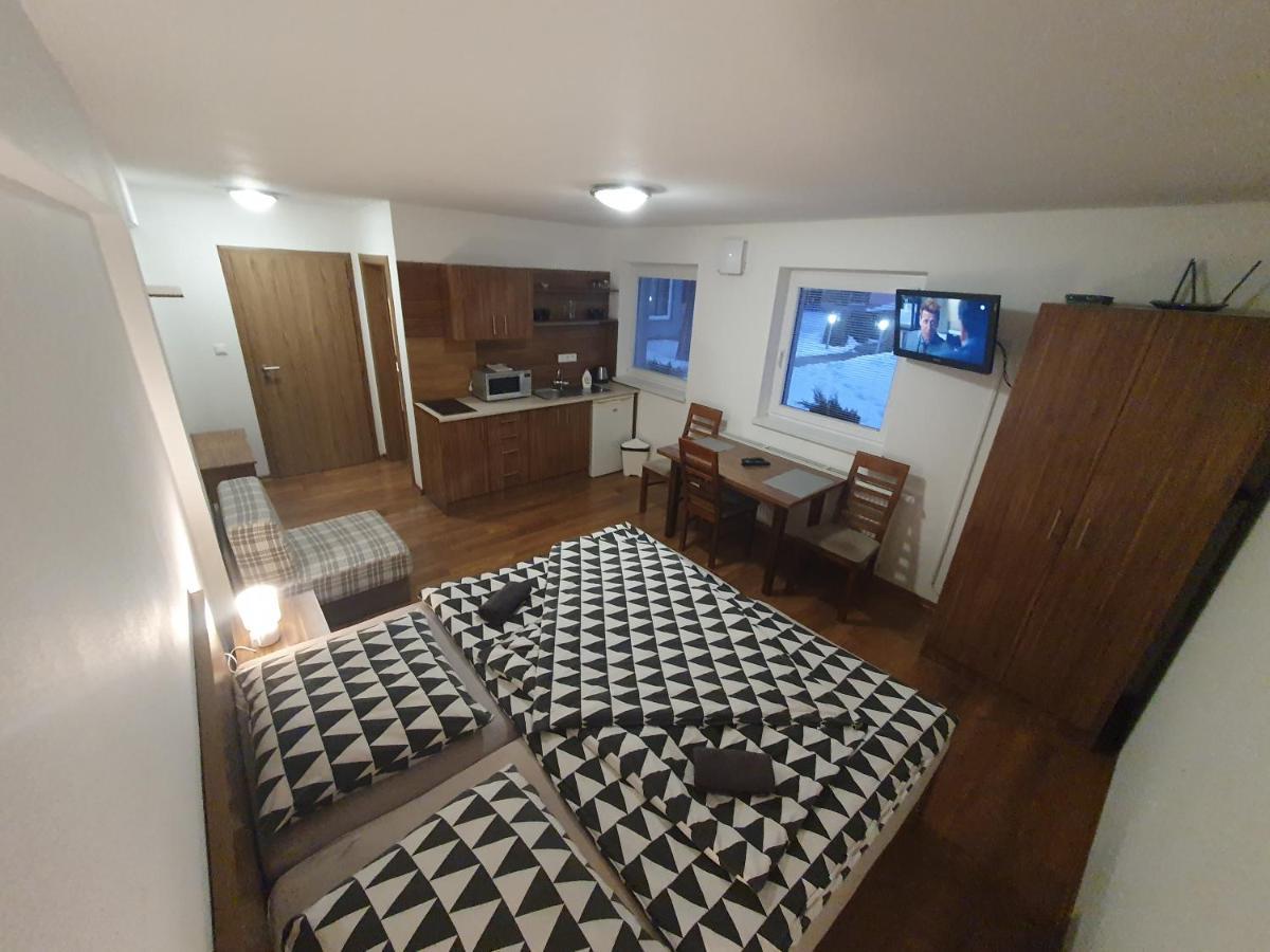 Apartmanovy Dom Stela Bešeňová Eksteriør billede