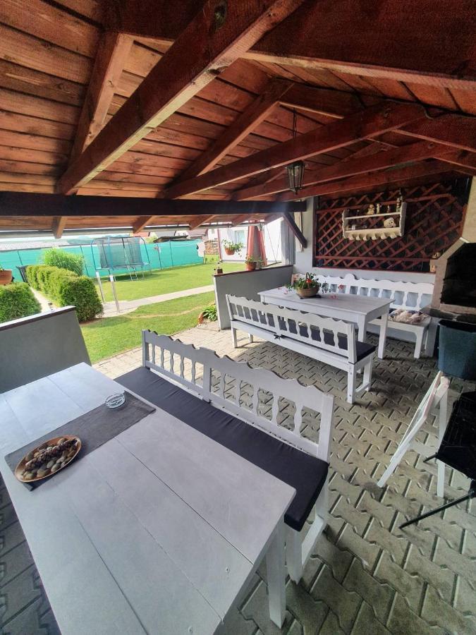 Apartmanovy Dom Stela Bešeňová Eksteriør billede