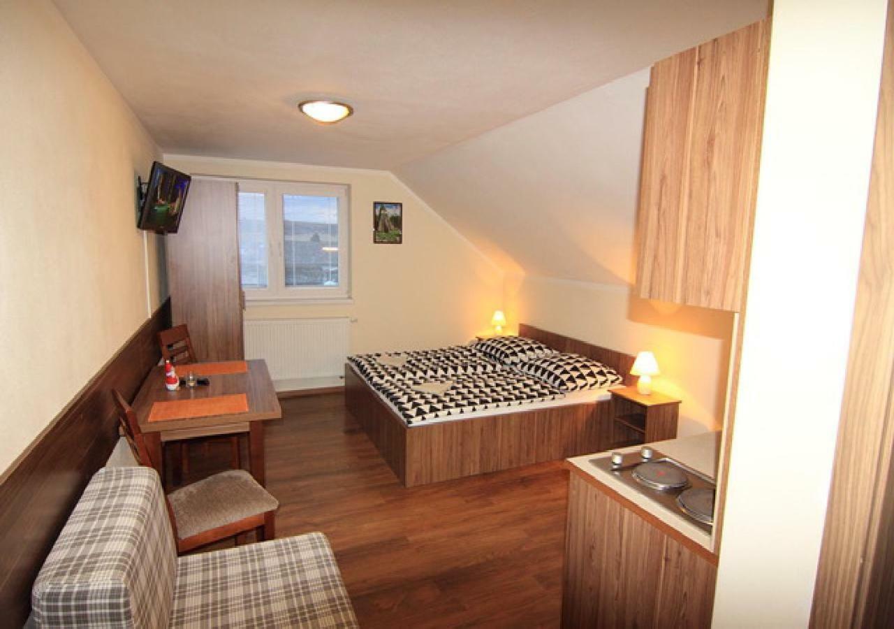 Apartmanovy Dom Stela Bešeňová Eksteriør billede