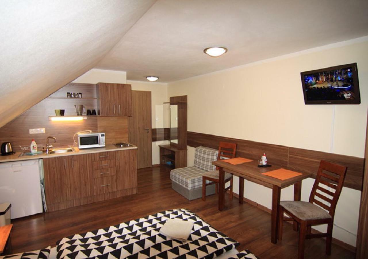 Apartmanovy Dom Stela Bešeňová Eksteriør billede